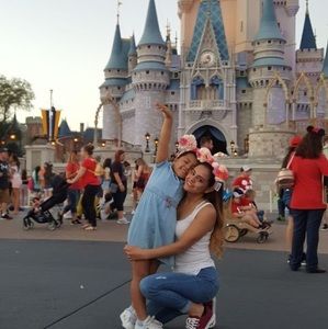 Meet your Posher, Mariela